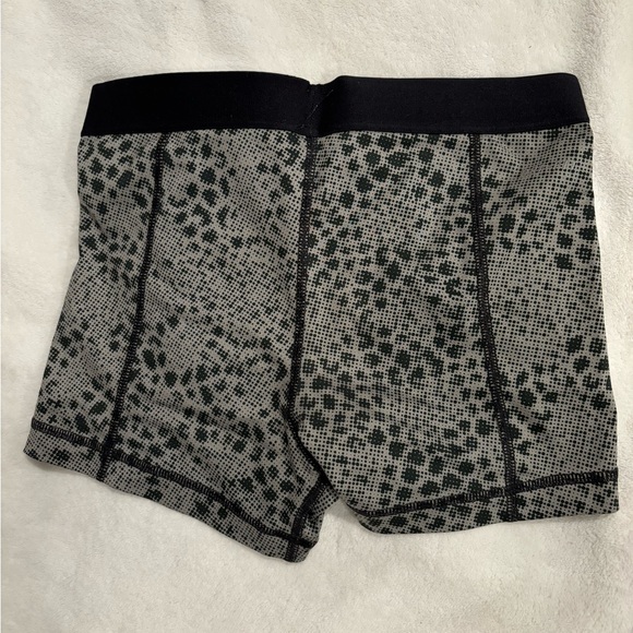 Nike pro shorts size:M - Picture 2 of 3